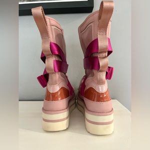 Classic Pop punk high-top sneaker boots